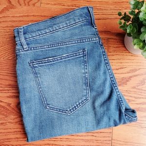 Old Navy | High Rise Straight Leg Jean